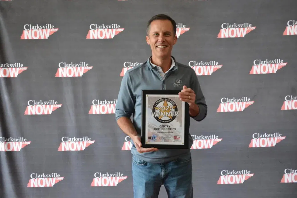 Dr Sam Gentry accepting award